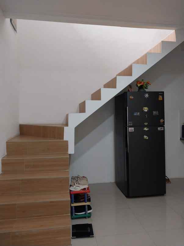 dijual cepat rumah siap huni di menceng jakarta barat