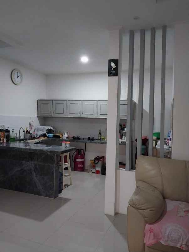 dijual cepat rumah siap huni di menceng jakarta barat