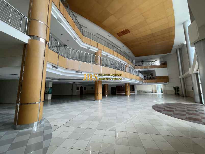 dijual gedung di jalan asrama medan kondisi siap pakai