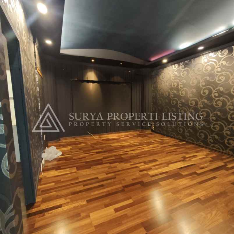 dijual komplek cemara asri