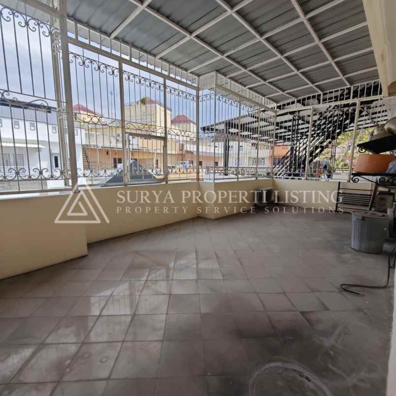 dijual komplek cemara asri