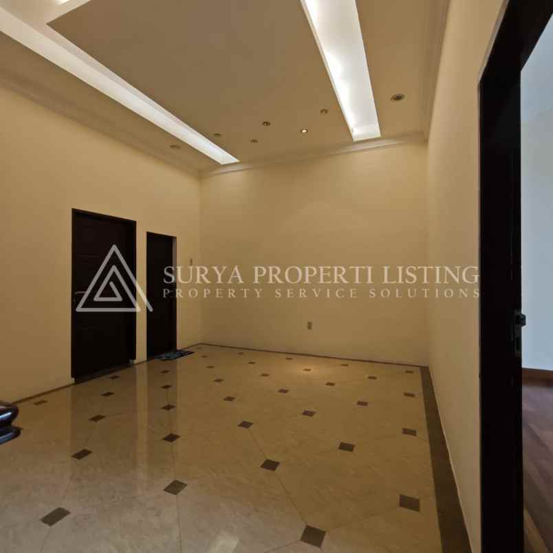 dijual komplek cemara asri