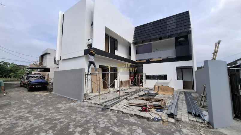 dijual kost baru 10 kamar dekat kampus ugm