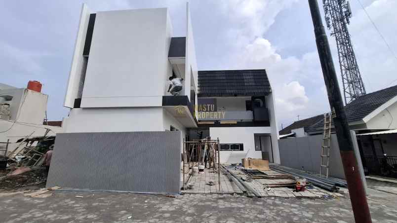 dijual kost baru 10 kamar dekat kampus ugm