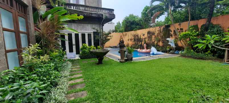 dijual kost jalan raya semer