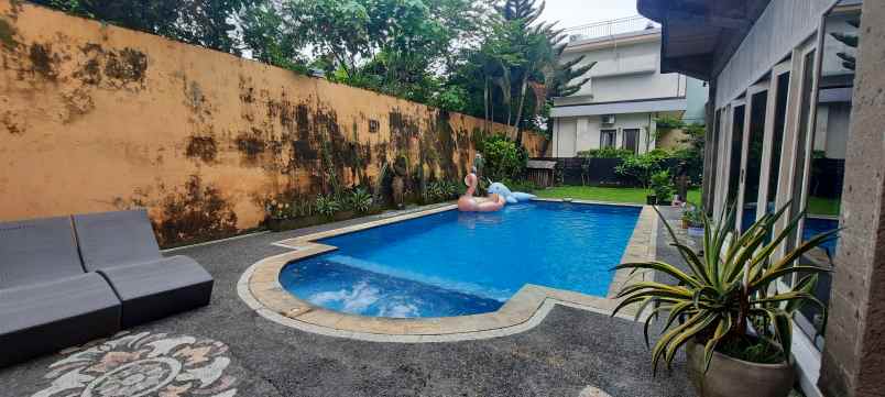 dijual kost jalan raya semer