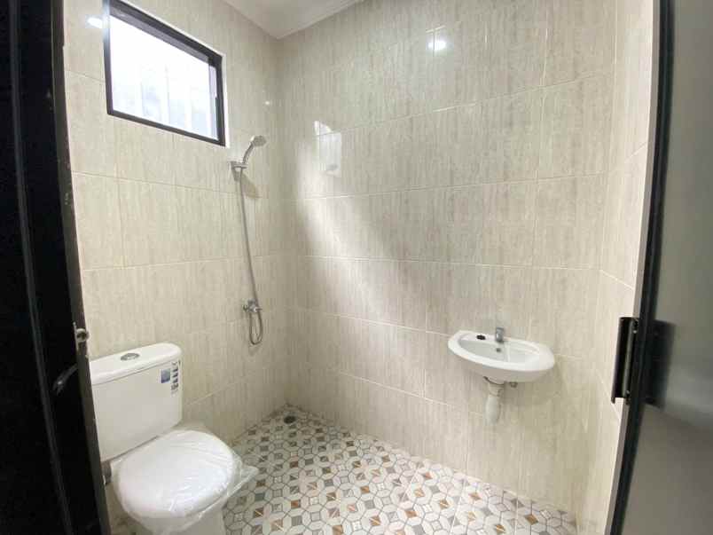 dijual ruko gudang kantor cipinang melayu