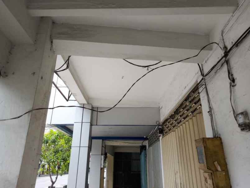 dijual ruko gudang kantor jalan raya manyar