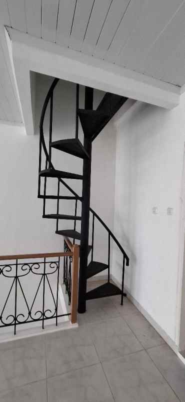 dijual ruko gudang kantor kota wisata cibubur