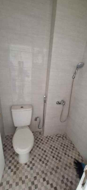 dijual ruko gudang kantor kota wisata cibubur