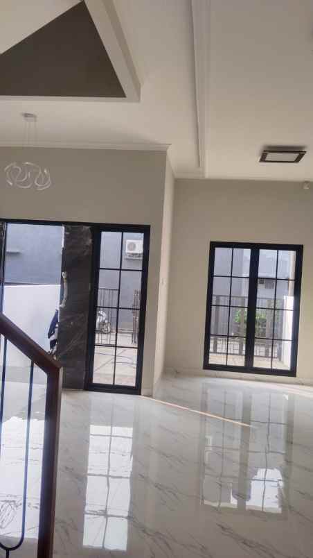 dijual ruko gudang kantor pondok kelapa