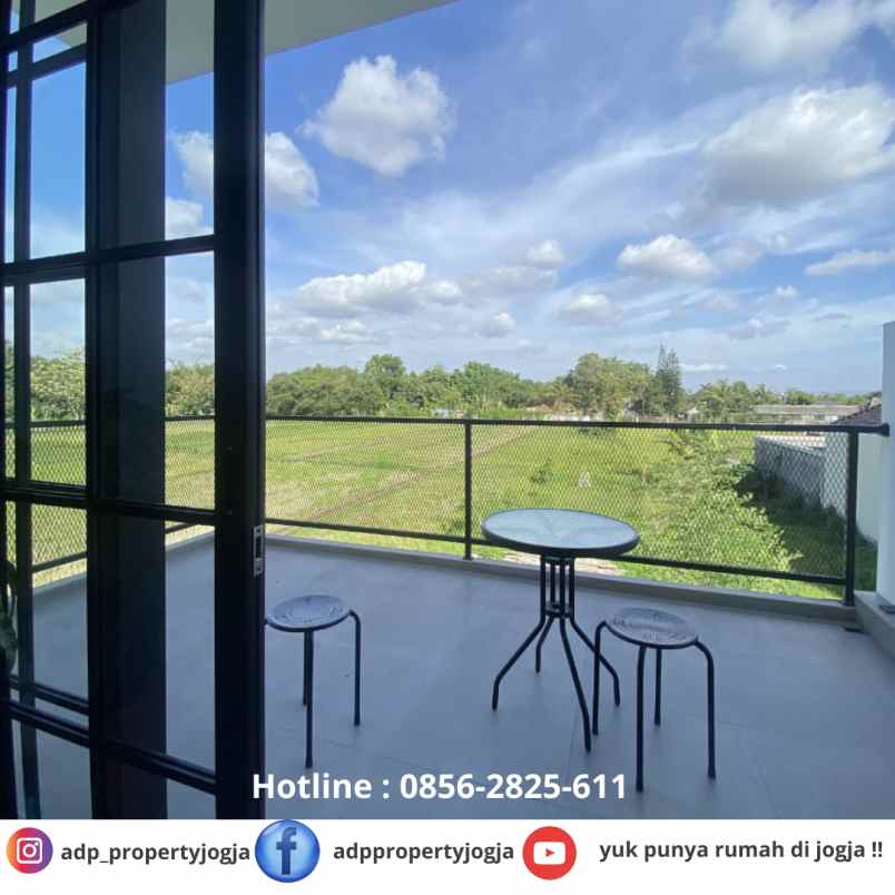 dijual rumah 10 menit kampus umy