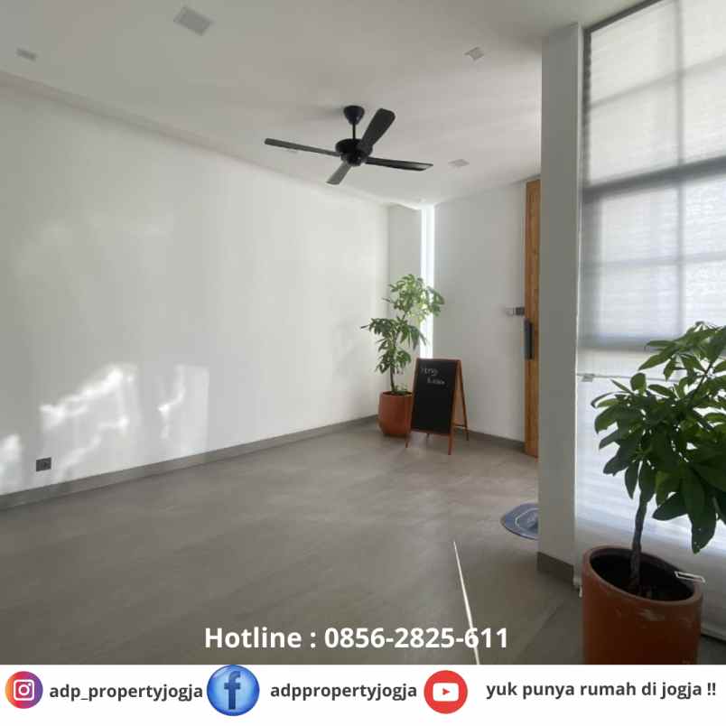 dijual rumah 10 menit kampus umy