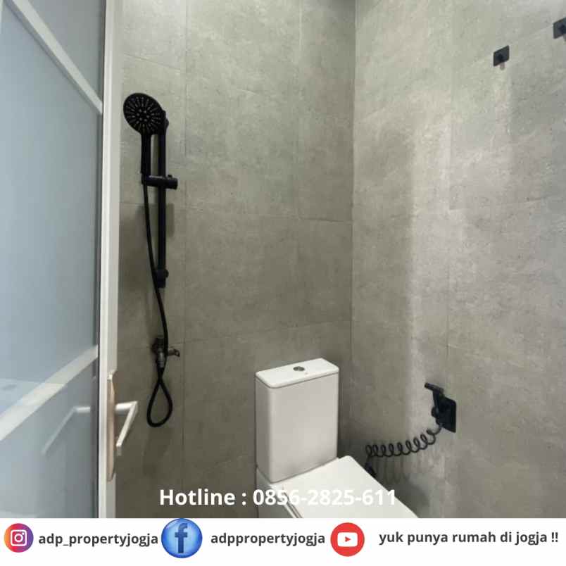 dijual rumah 10 menit kampus umy