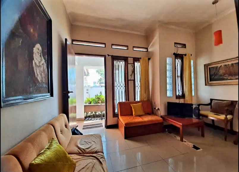 dijual rumah arcamanik