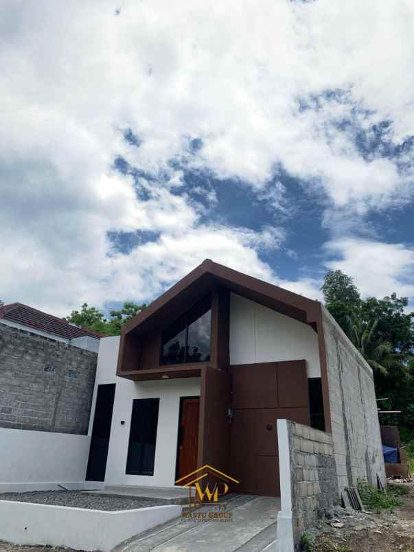 dijual rumah argodadi