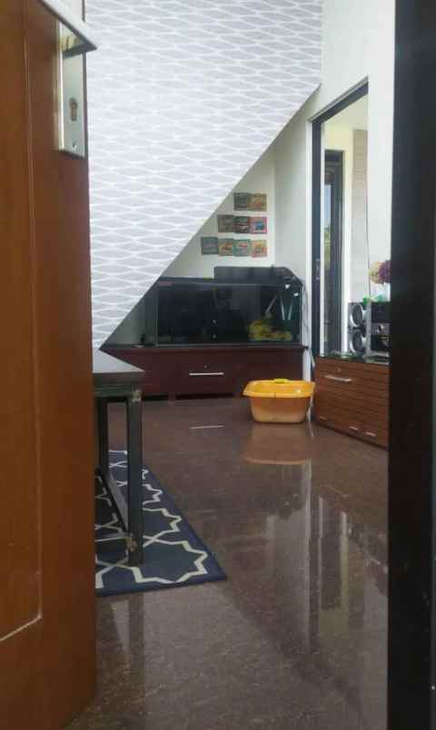 dijual rumah atrani residence