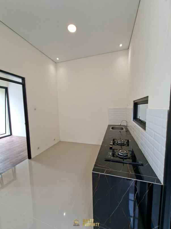 dijual rumah balecatur