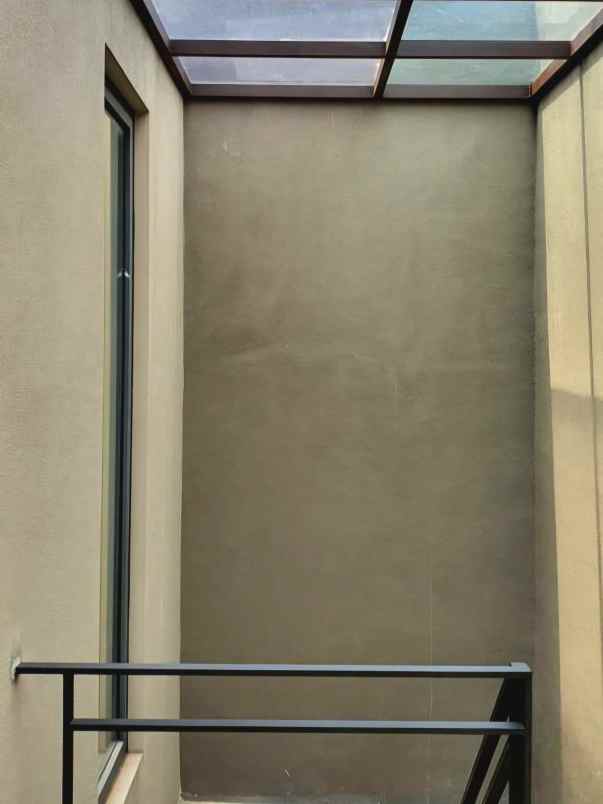 dijual rumah bambu apus jaktim