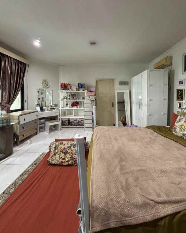 dijual rumah bangka kemang jaksel