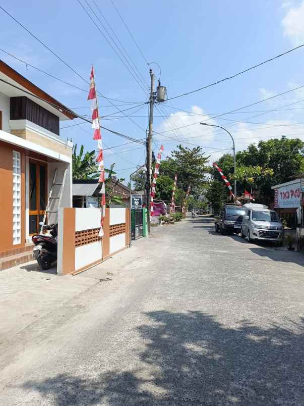 dijual rumah banrul