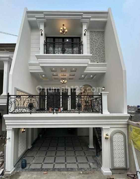 dijual rumah baru 3 lantai di sadar raya jagakarsa