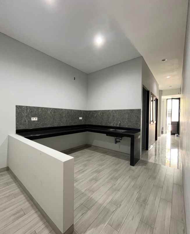 dijual rumah baru gress di citraland cluster woodland