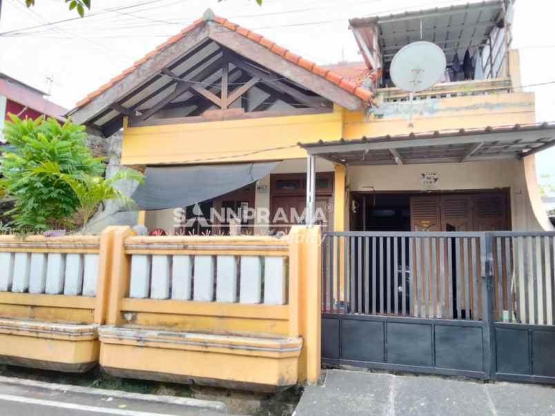 dijual rumah bidara cina