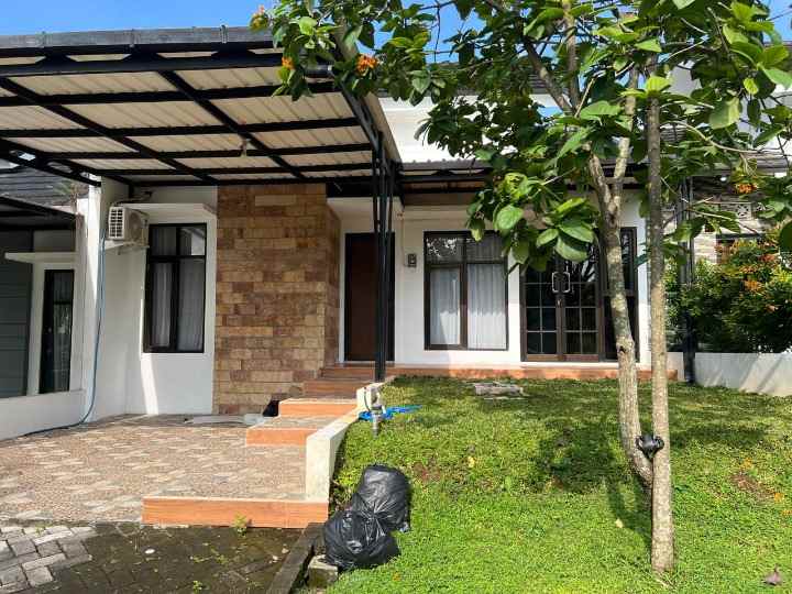 dijual rumah bsb village aurora garden