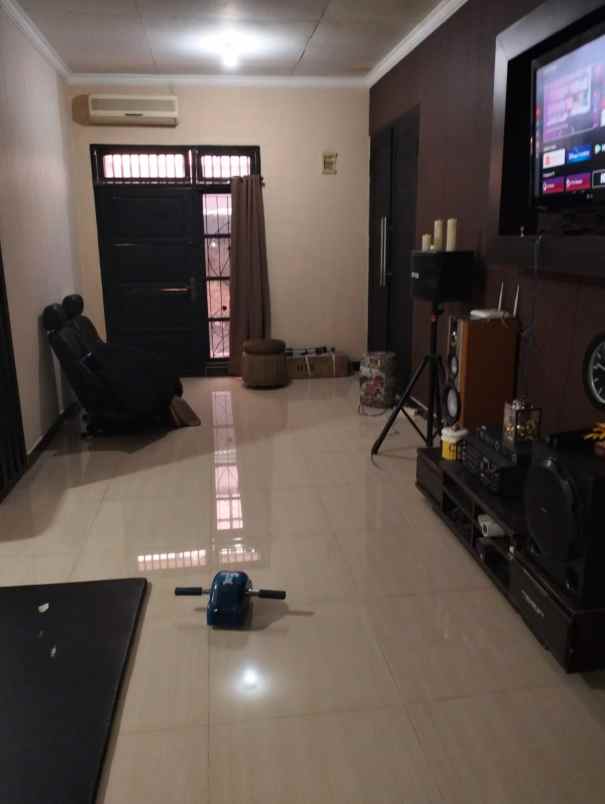 dijual rumah cantik hitung tanah