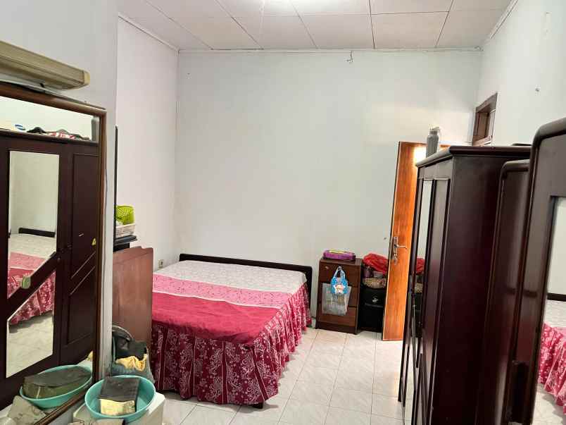 dijual rumah cantik komplek di pamulang