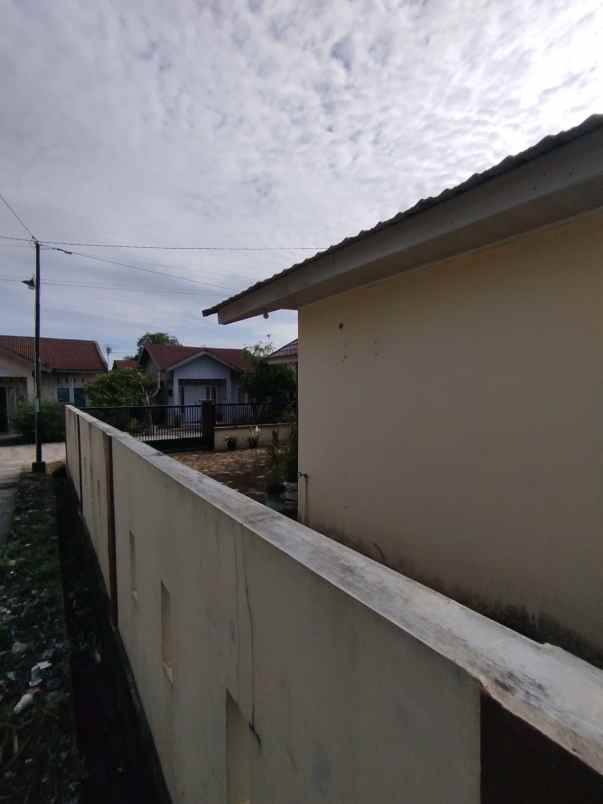 dijual rumah cantik minimalis dekat kampus unri