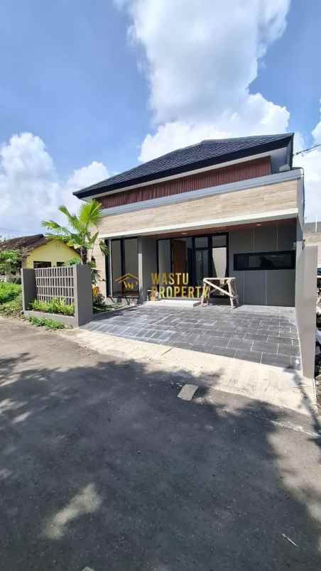 dijual rumah caturharjo kec sleman kab