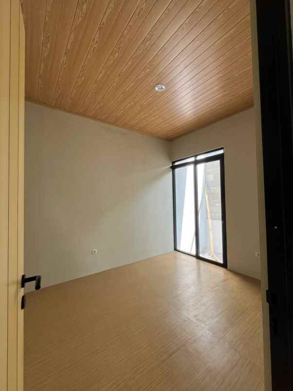 dijual rumah cihanjuang cimahi utara