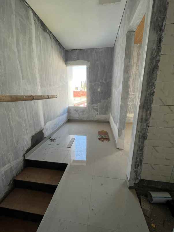 dijual rumah cihanjuang cimahi utara