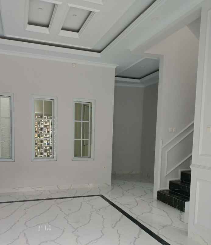 dijual rumah cilandak timur pasar