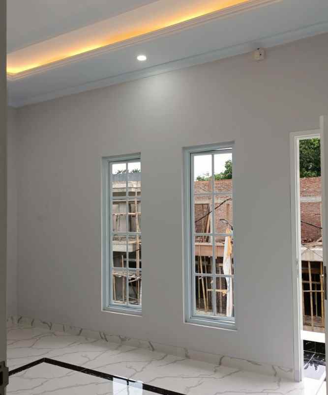 dijual rumah cilandak timur pasar