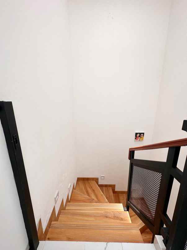 dijual rumah cilangkap jaktim