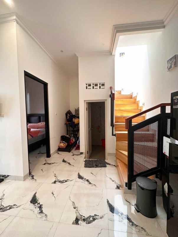 dijual rumah cilangkap jaktim