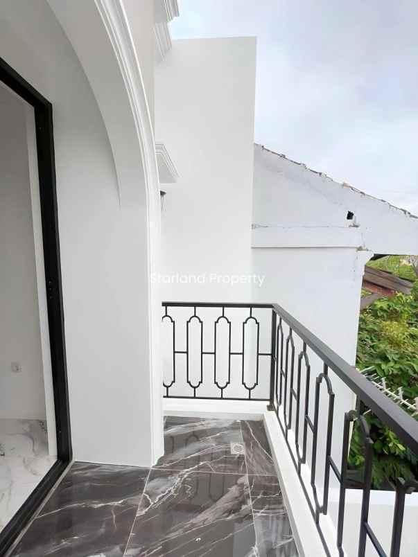 dijual rumah ciledug