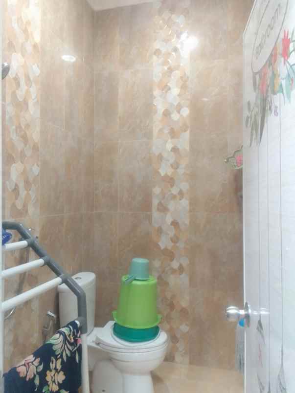 dijual rumah cipageran