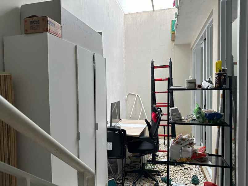 dijual rumah cipageran