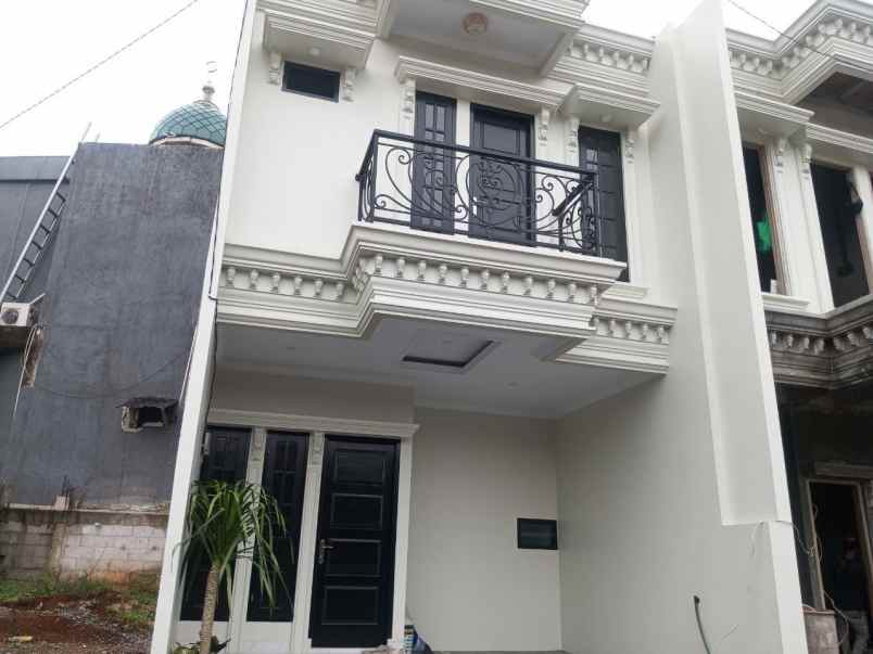 dijual rumah cipedak