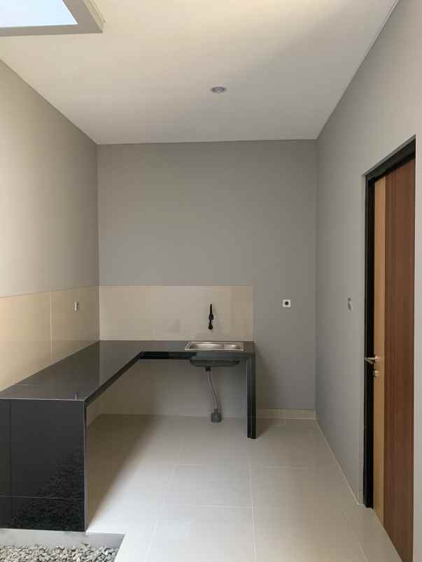 dijual rumah cipedak jagakarsa jakarta