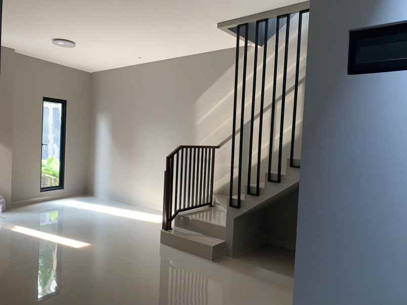 dijual rumah cipedak jagakarsa jakarta