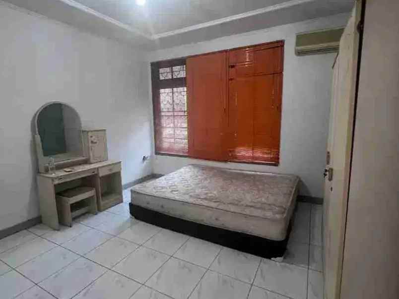 dijual rumah cipinang