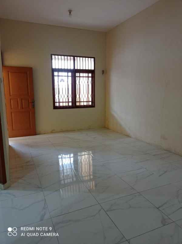 dijual rumah cipondoh makmur