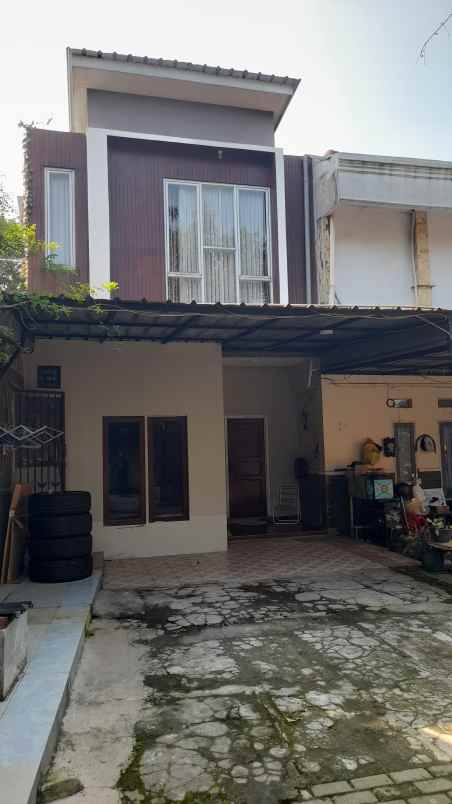 dijual rumah ciputat timur