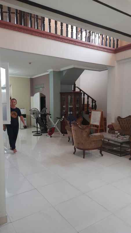 dijual rumah ciputat timur