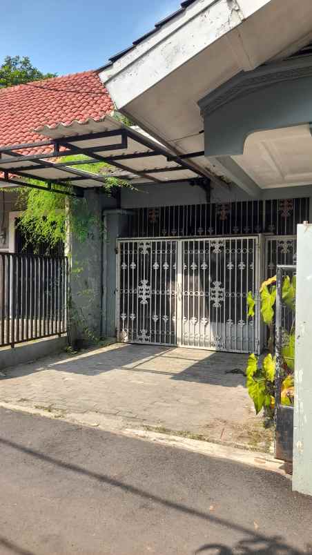dijual rumah ciputat timur